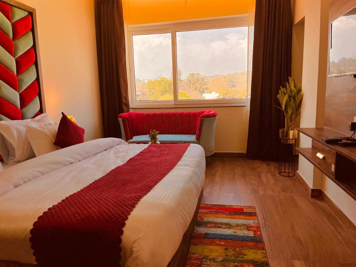 Ganges Blossam - A Four Star Luxury Hotel & Resort Haridwār Buitenkant foto