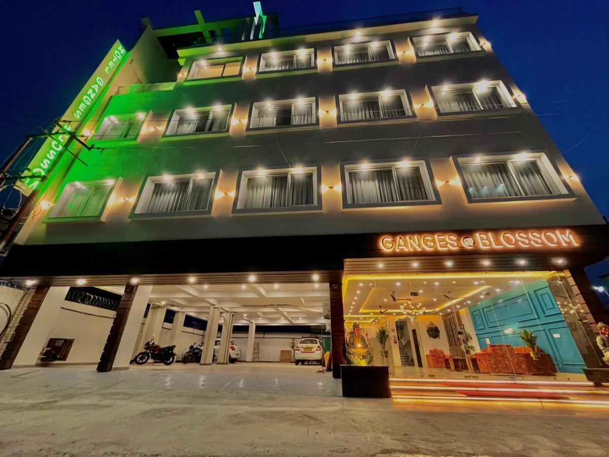 Ganges Blossam - A Four Star Luxury Hotel & Resort Haridwār Buitenkant foto