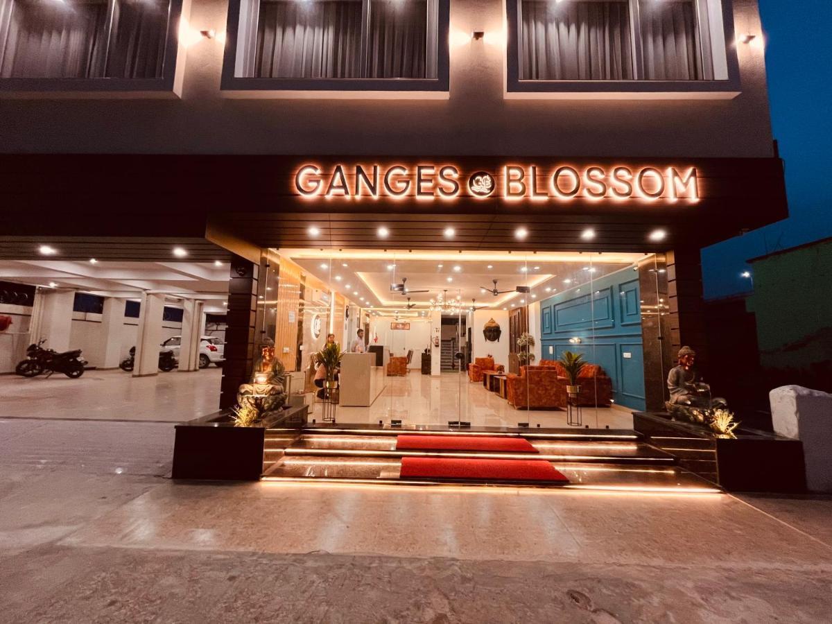 Ganges Blossam - A Four Star Luxury Hotel & Resort Haridwār Buitenkant foto