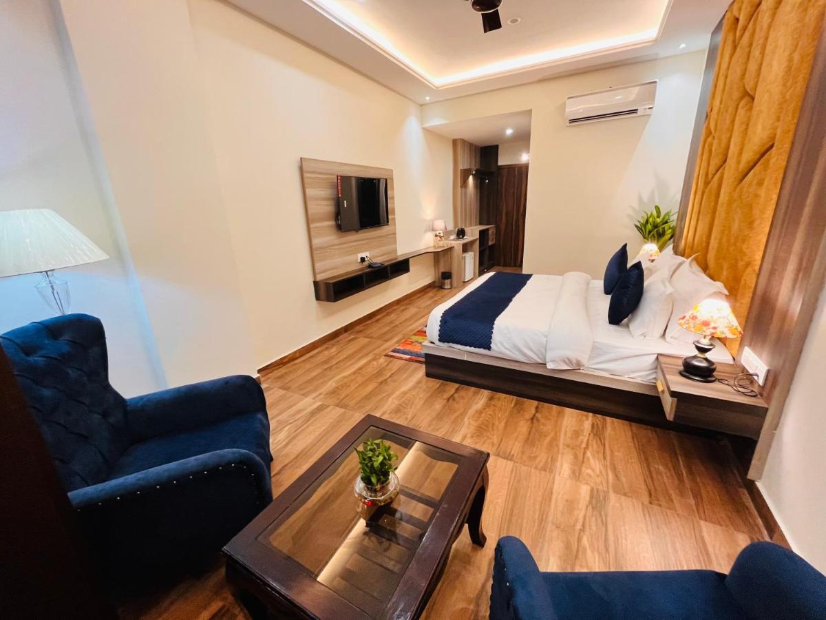 Ganges Blossam - A Four Star Luxury Hotel & Resort Haridwār Buitenkant foto