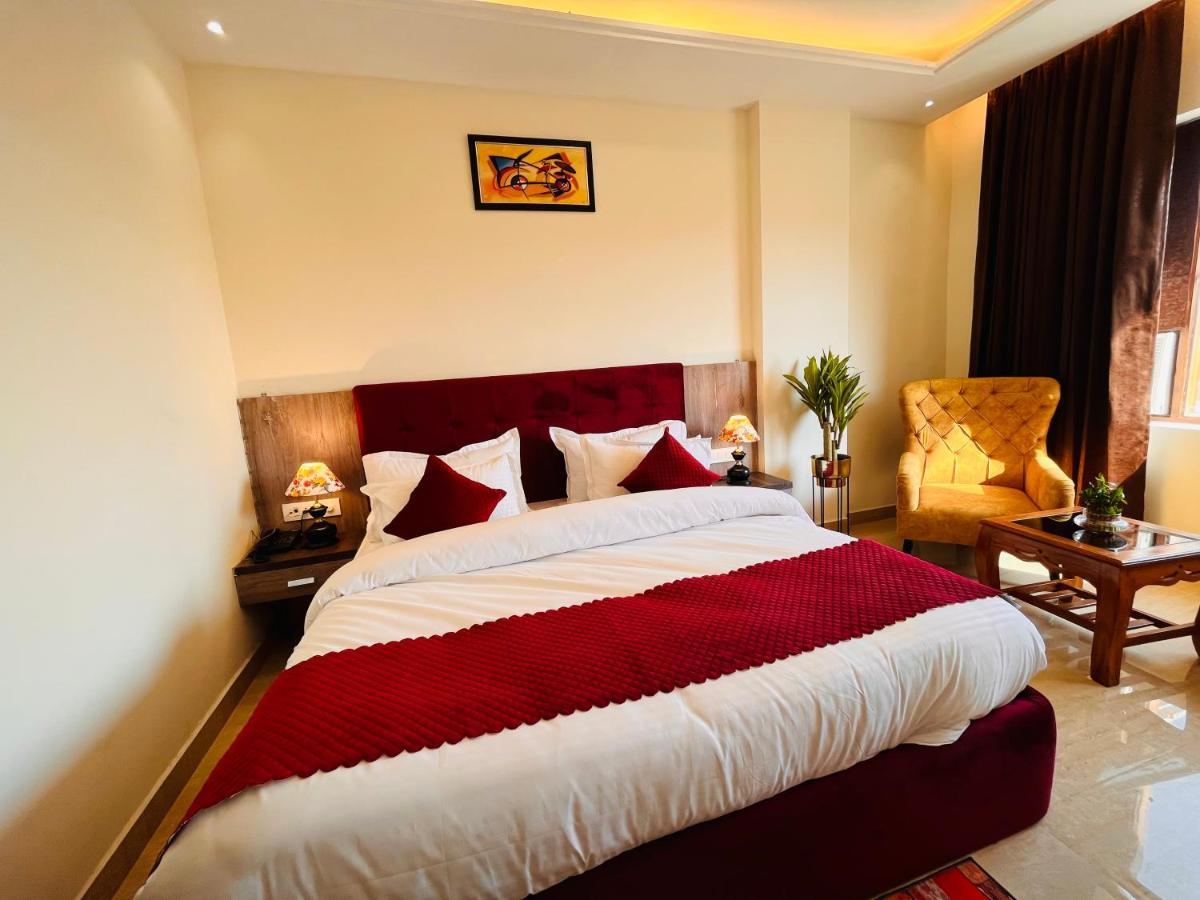 Ganges Blossam - A Four Star Luxury Hotel & Resort Haridwār Buitenkant foto