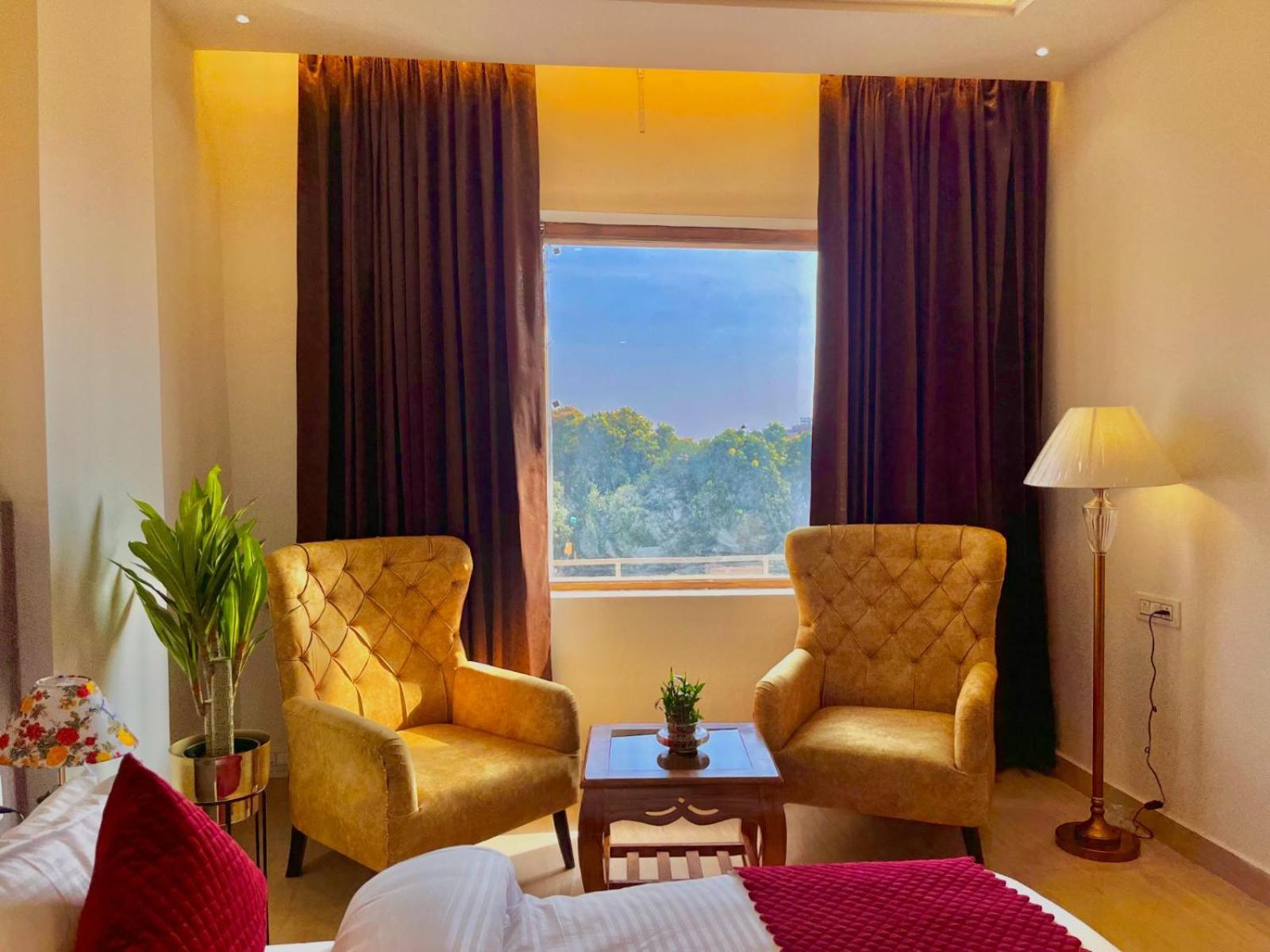 Ganges Blossam - A Four Star Luxury Hotel & Resort Haridwār Buitenkant foto