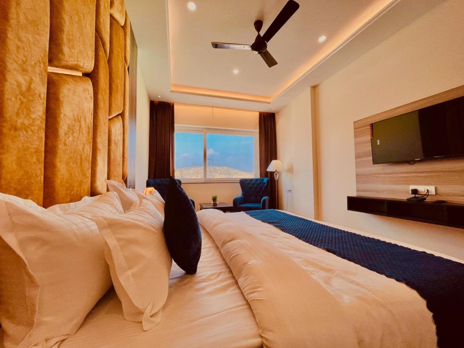 Ganges Blossam - A Four Star Luxury Hotel & Resort Haridwār Buitenkant foto